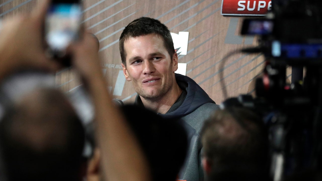 Tom Brady wisely dodges Trump questions because you can't win at Super Bowl media day